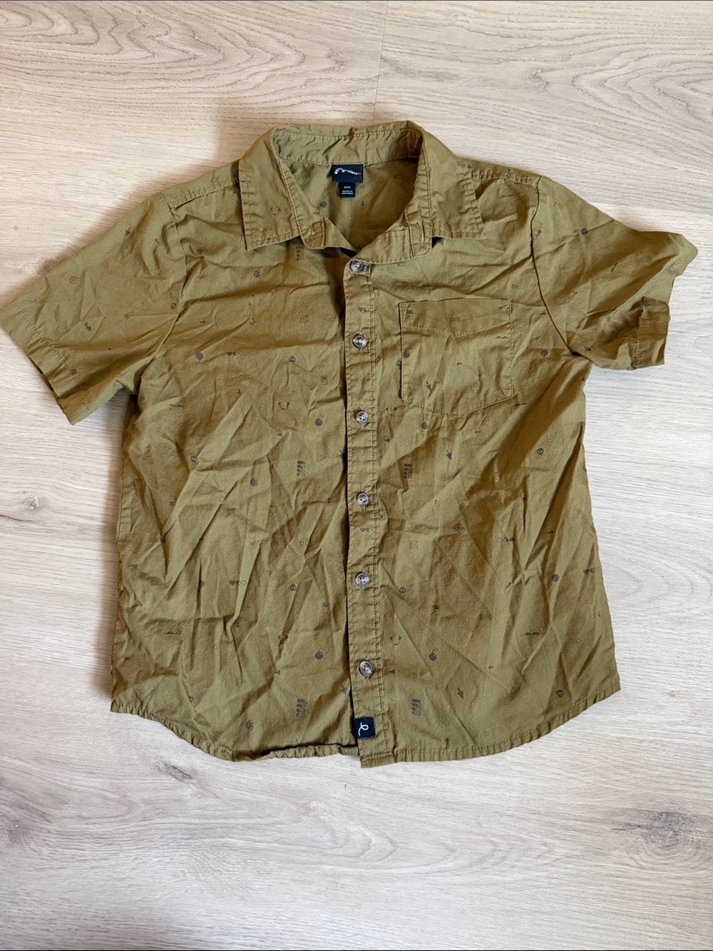 Olive Short-Sleeve Button-Up Shirt